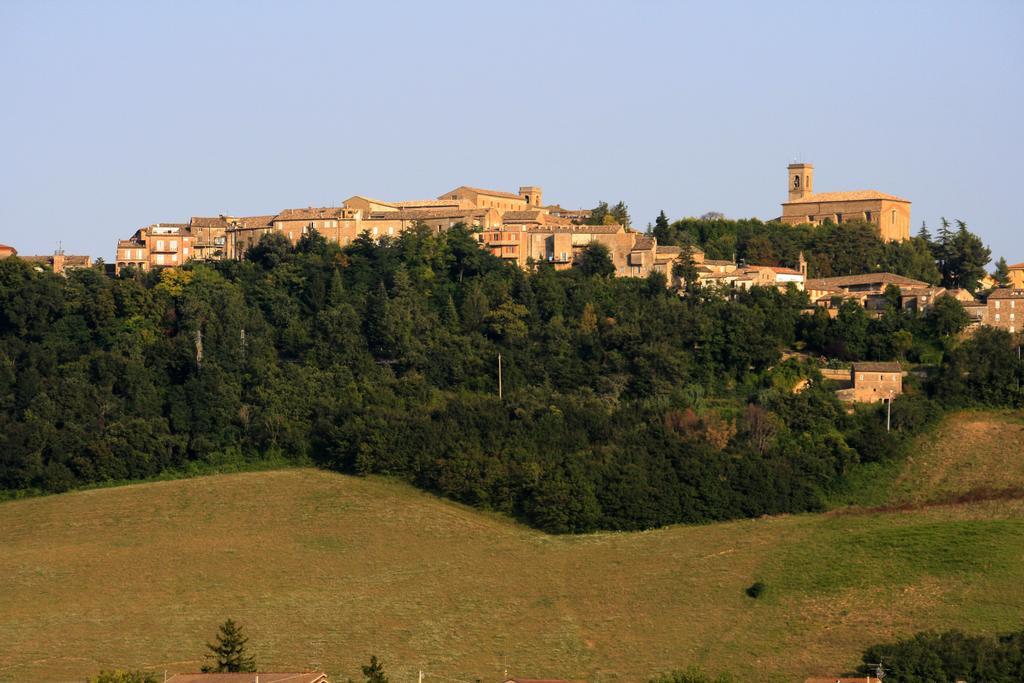 Agriturismo Fara Hotel Montegiorgio Kültér fotó