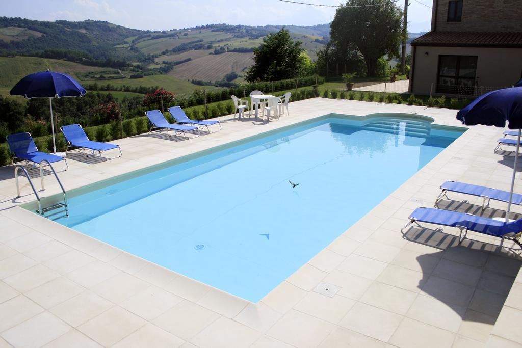 Agriturismo Fara Hotel Montegiorgio Szoba fotó