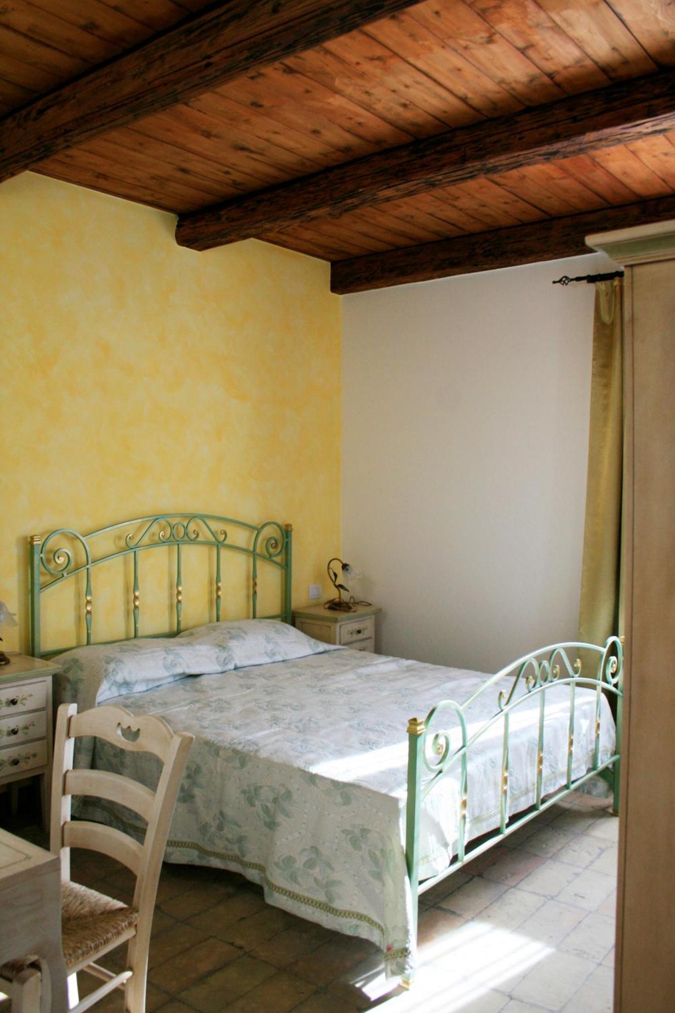 Agriturismo Fara Hotel Montegiorgio Szoba fotó