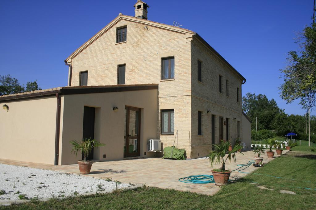 Agriturismo Fara Hotel Montegiorgio Kültér fotó