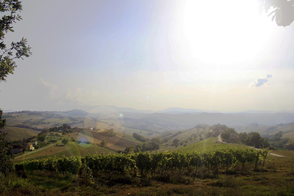 Agriturismo Fara Hotel Montegiorgio Kültér fotó