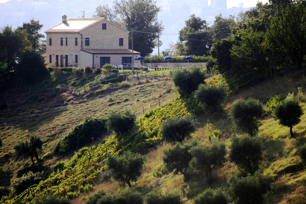 Agriturismo Fara Hotel Montegiorgio Kültér fotó