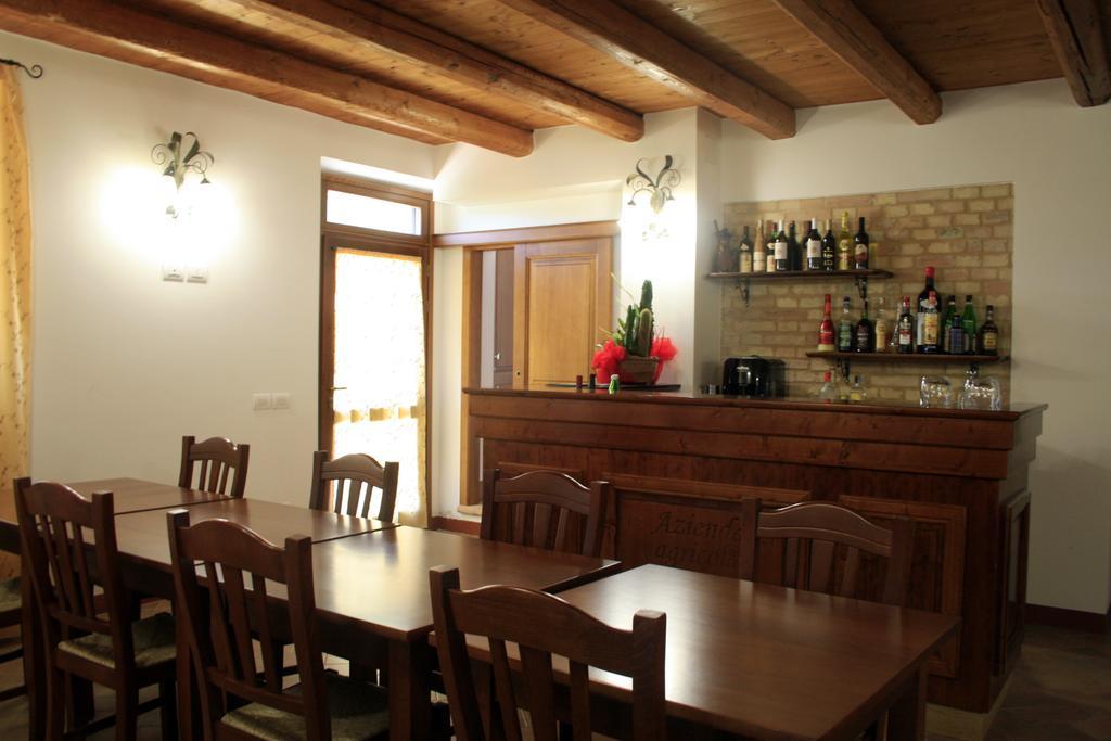 Agriturismo Fara Hotel Montegiorgio Kültér fotó
