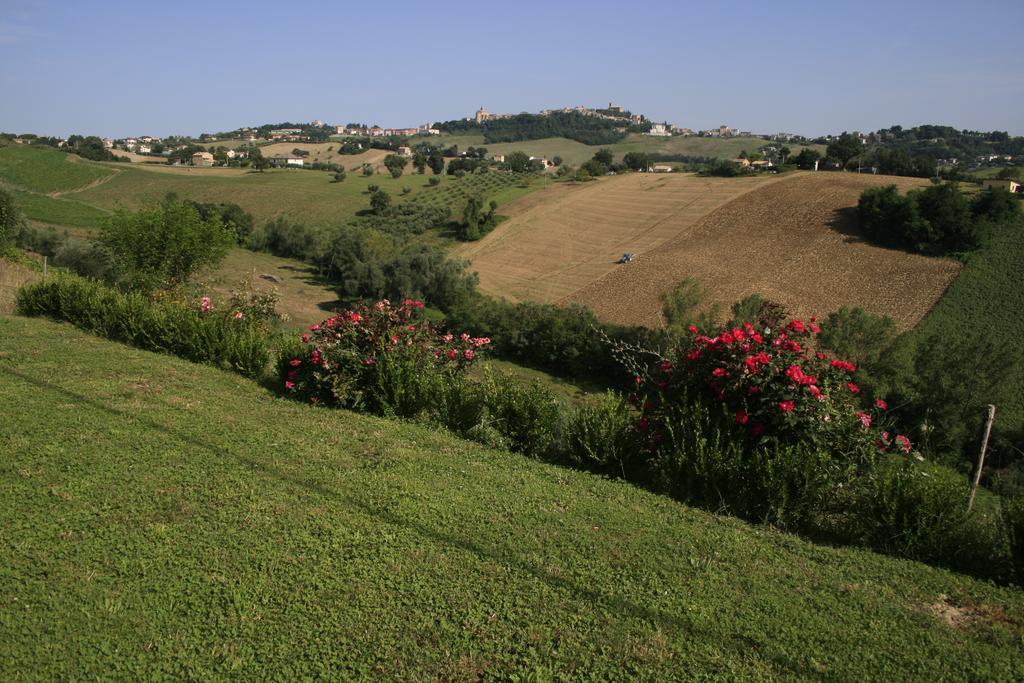 Agriturismo Fara Hotel Montegiorgio Kültér fotó