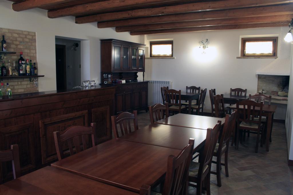 Agriturismo Fara Hotel Montegiorgio Kültér fotó