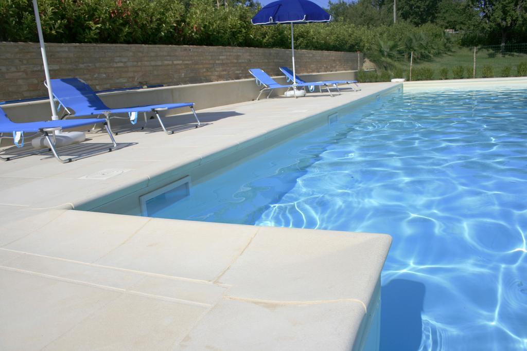 Agriturismo Fara Hotel Montegiorgio Kültér fotó
