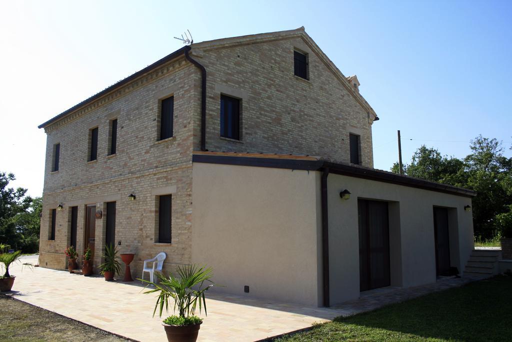 Agriturismo Fara Hotel Montegiorgio Kültér fotó