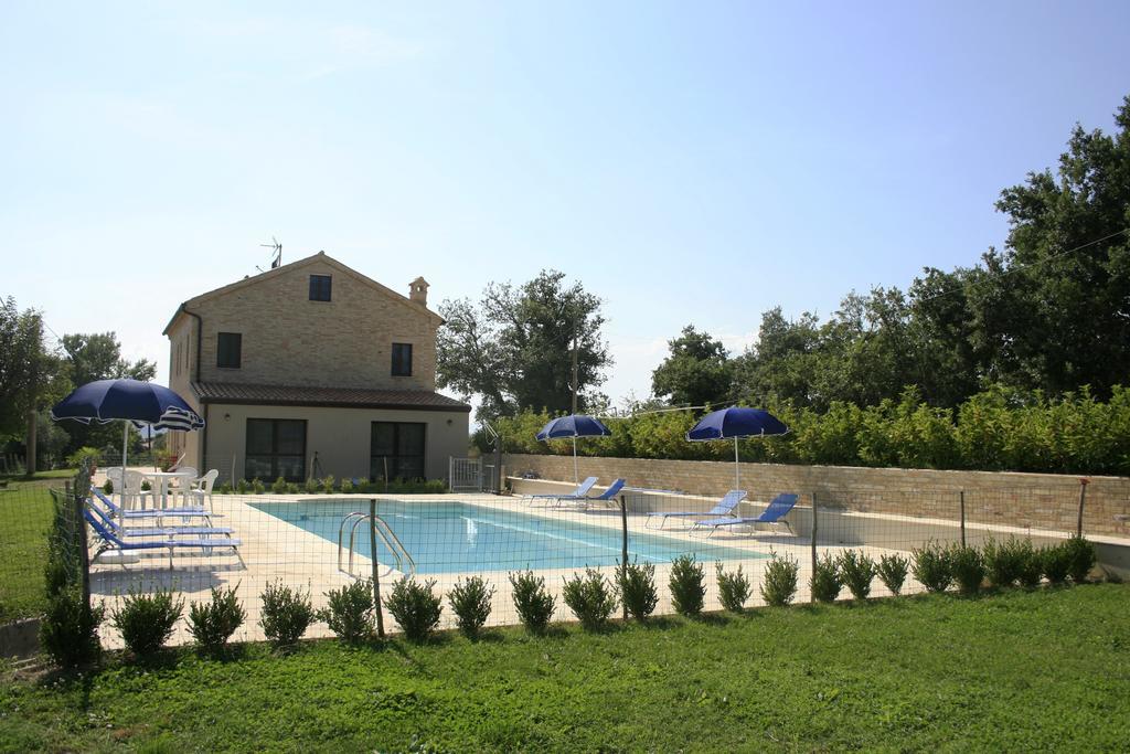 Agriturismo Fara Hotel Montegiorgio Kültér fotó