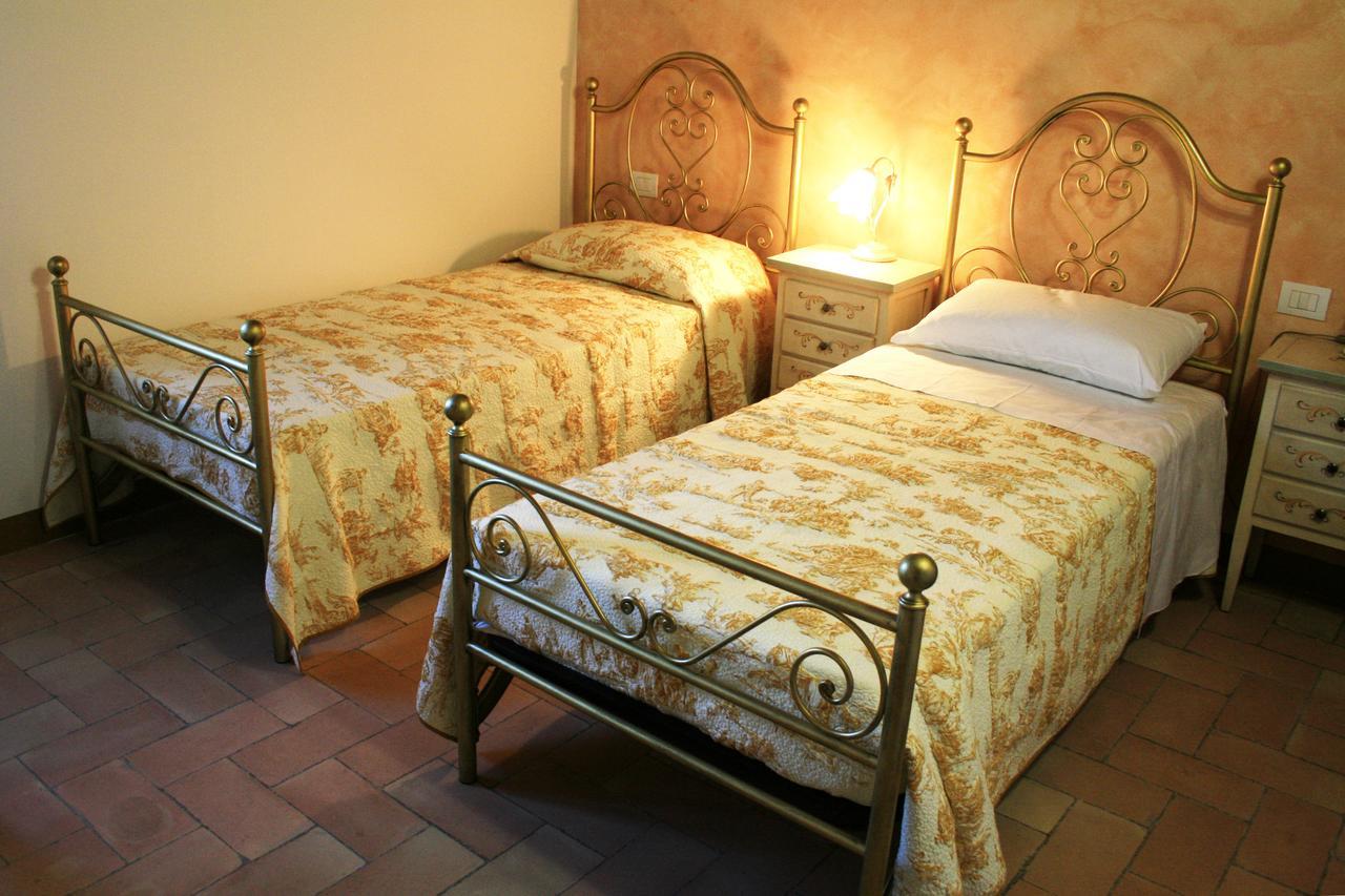 Agriturismo Fara Hotel Montegiorgio Szoba fotó